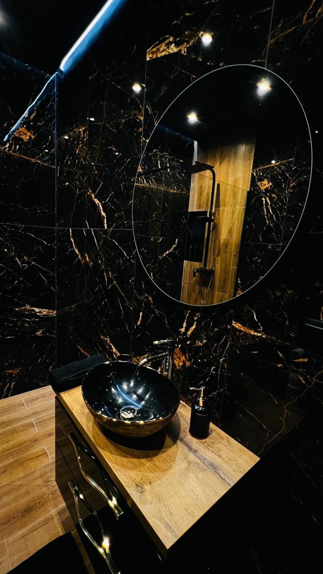 Apartment Luksusowy Tu I Teraz Chorzow